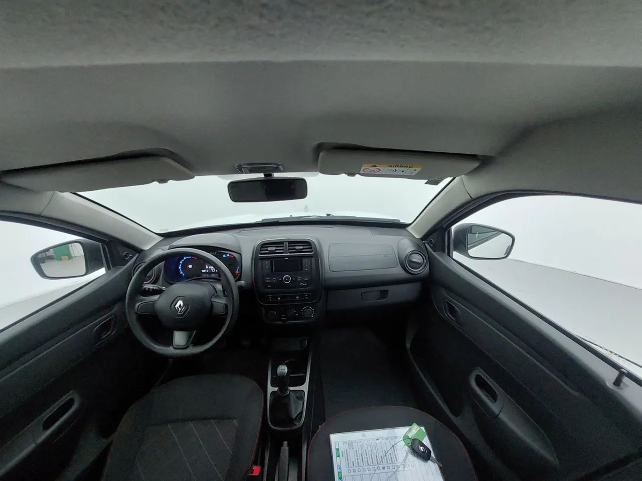 Renault Kwid 1.0 Zen, foto 15 de 18