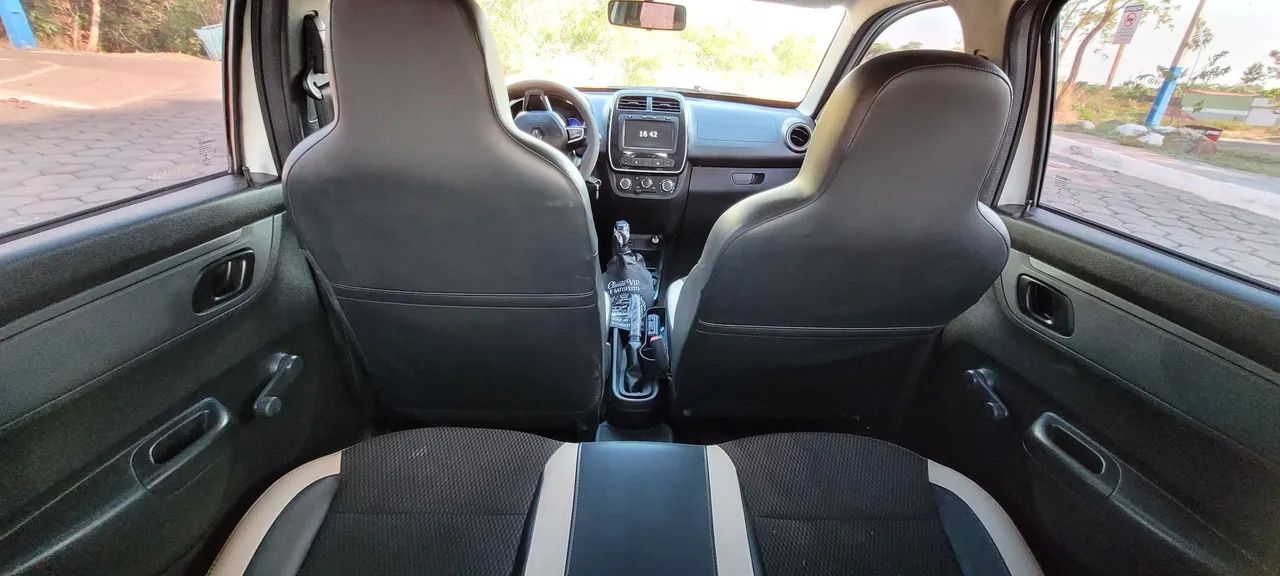 Renault Kwid Intense 1.0 Flex 12V 5P Mec. 2021 - Foto 2