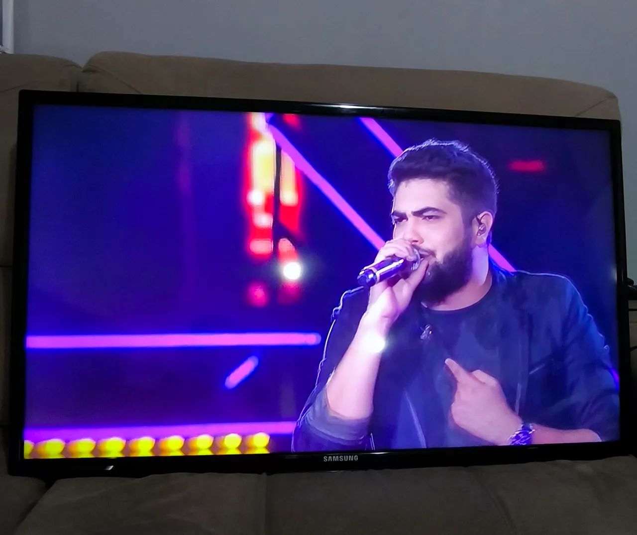 Televisão Samsung 40 polegadas Modelo UN40EH5300 Acompanha Fire stick TV - Foto 4