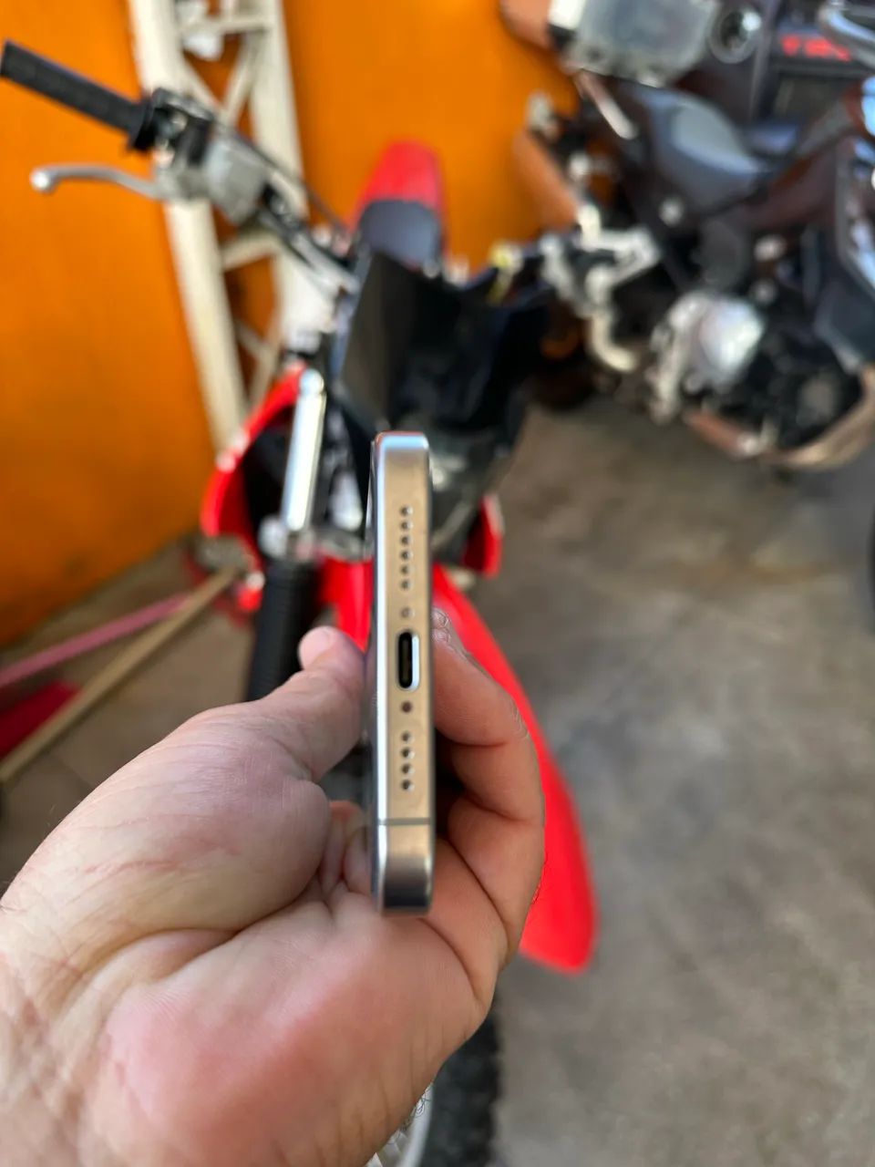 iPhone 15 pro Max 256 - Foto 5