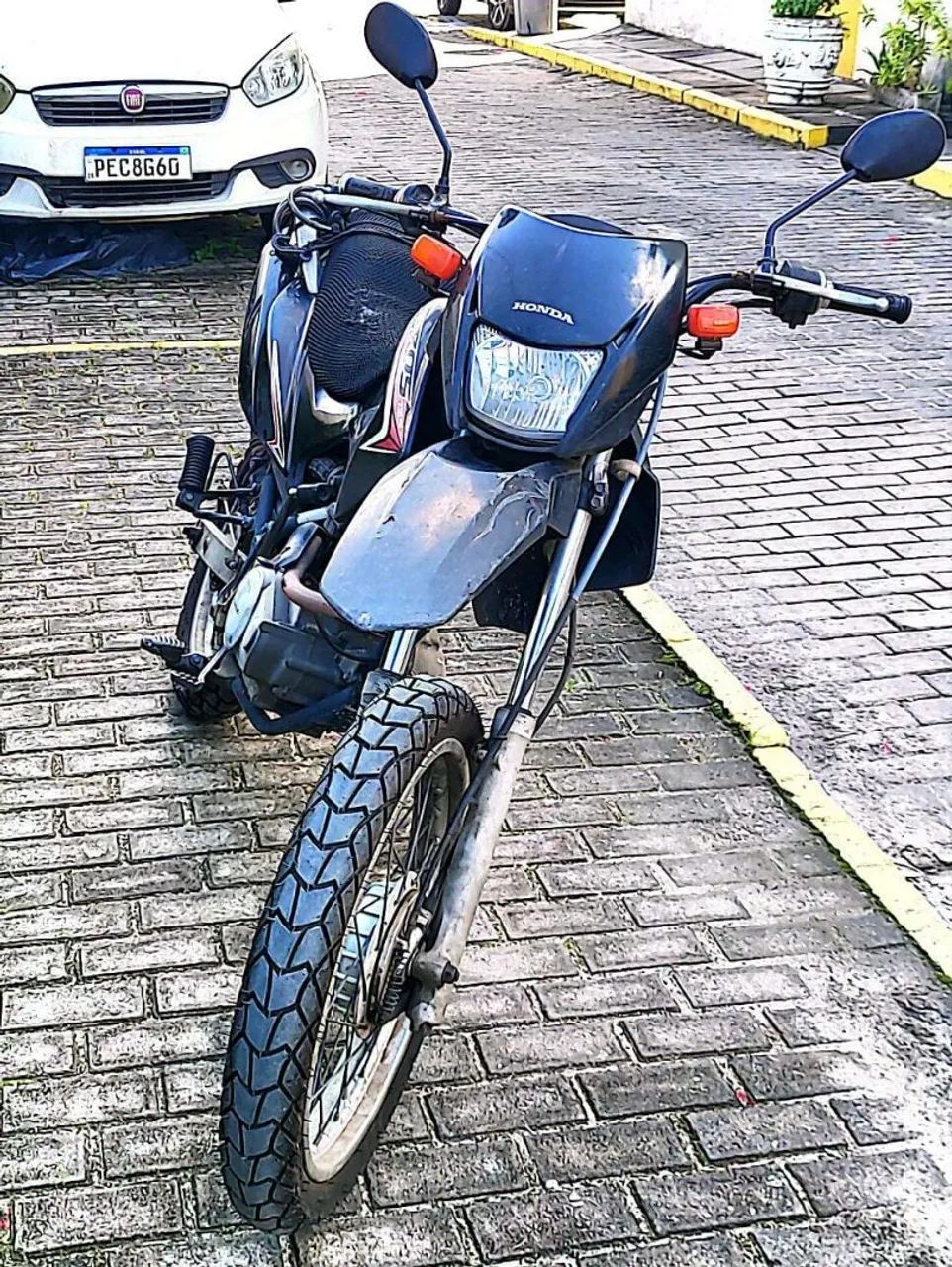 Bros 125 preta 