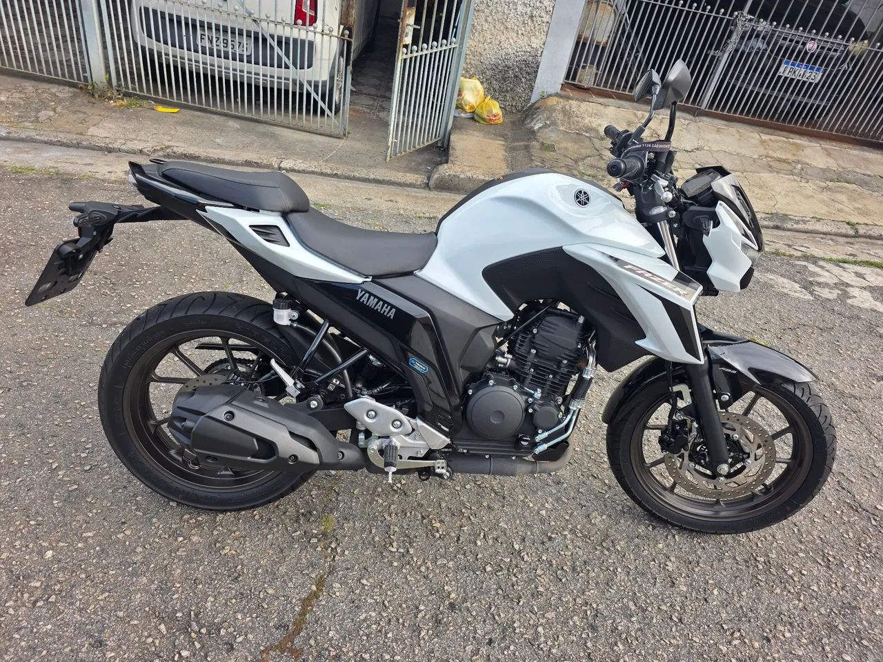 FZ25 FAZER ABS CONNECTED