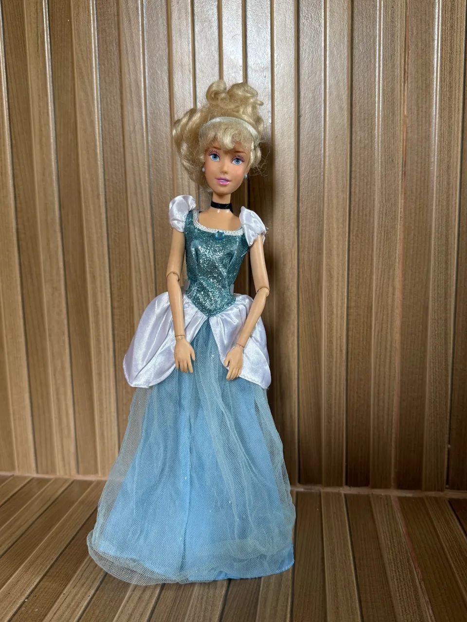 boneca cinderela disney articulada - Foto 2
