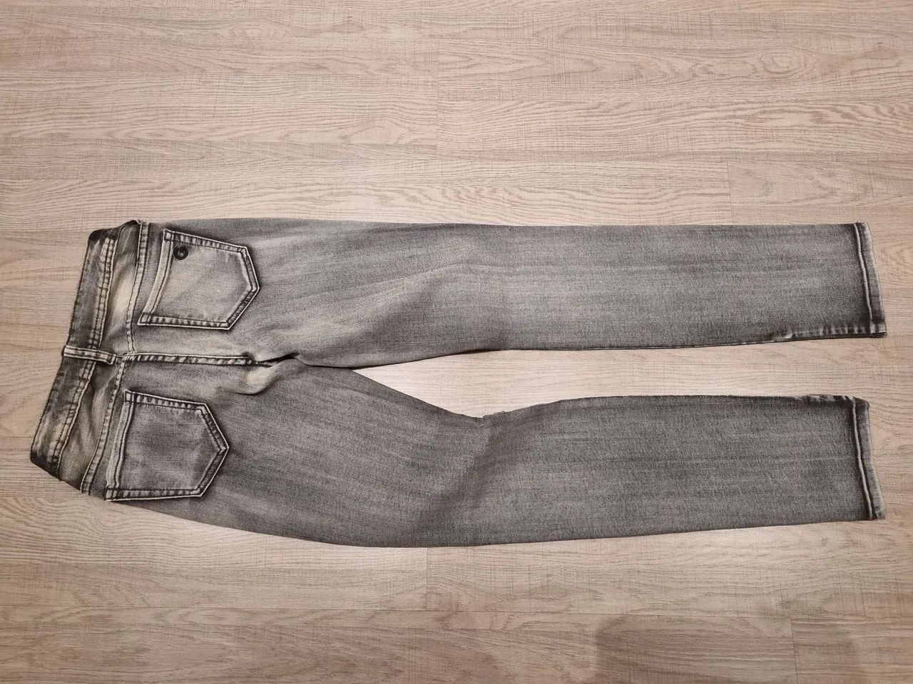 Calça GUESS ORIGINAL  - Foto 4