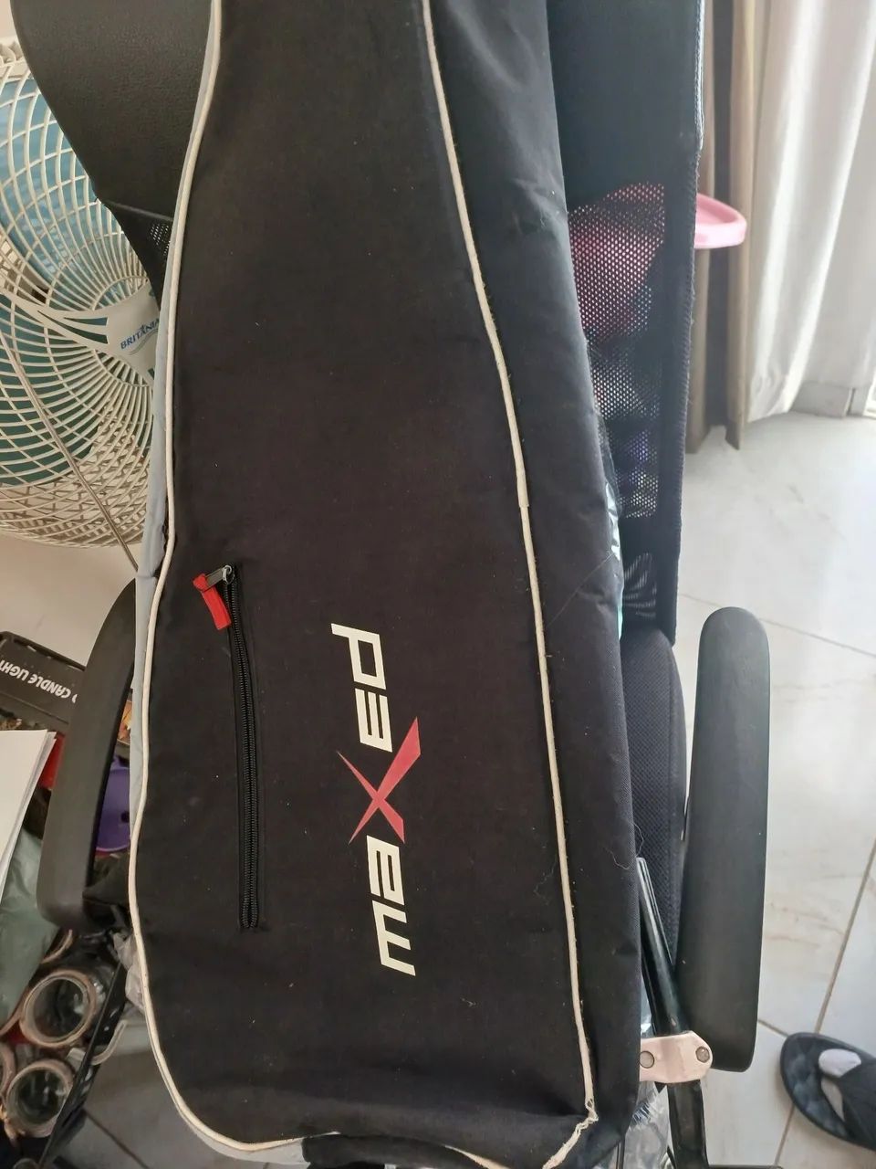 Raquete de tênis com case usada - Foto 5