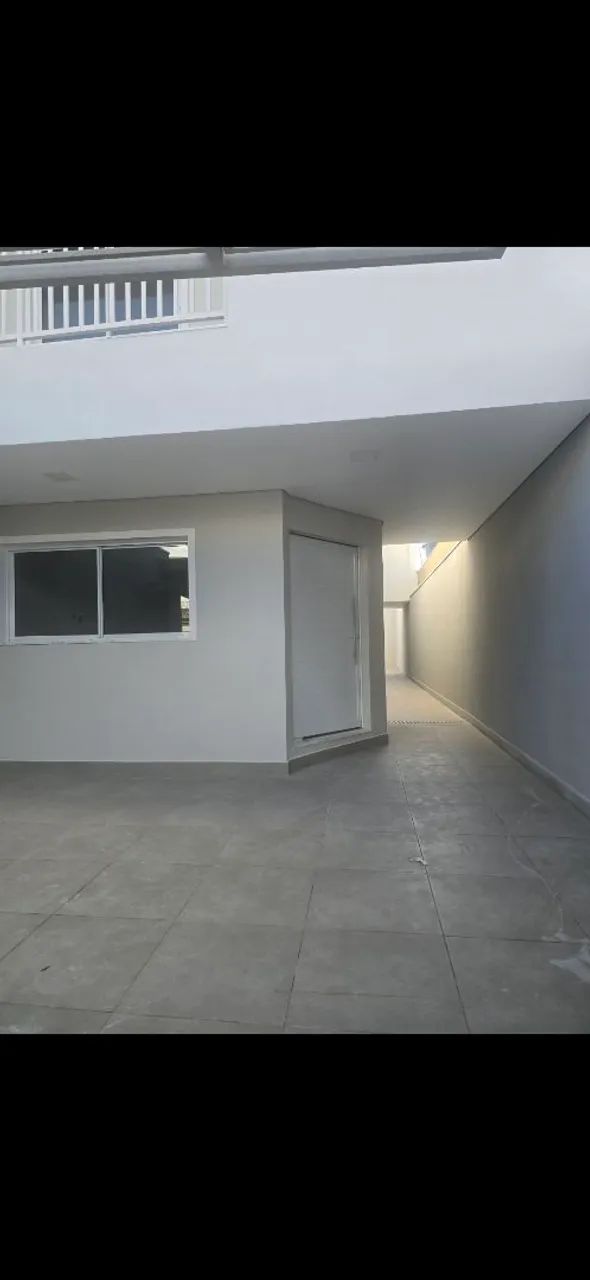 Sobrado impecável. 