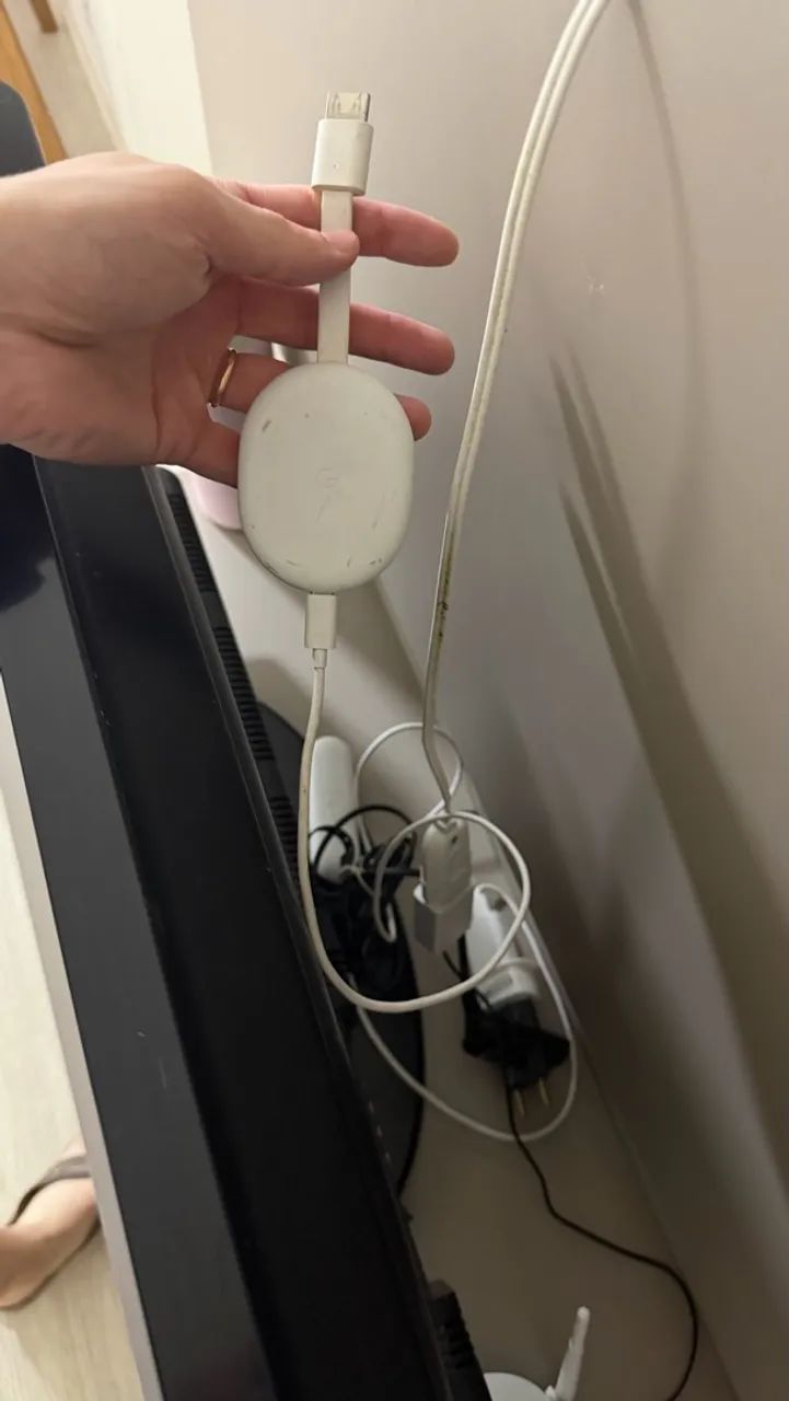 Vendo TV Samsung LCD com Google Chromecast original - Foto 2