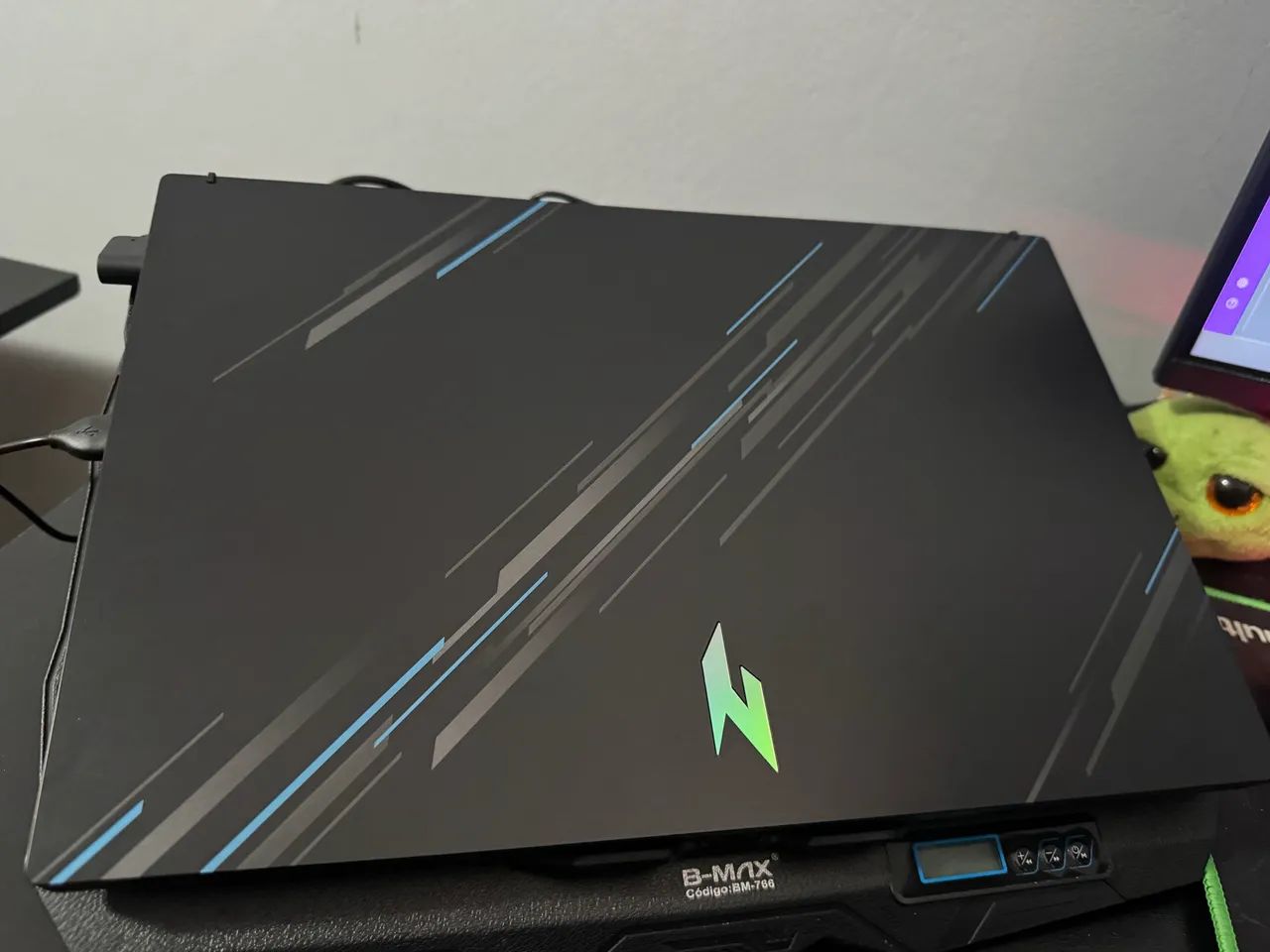 Acer Nitro V15 ? RTX 4050