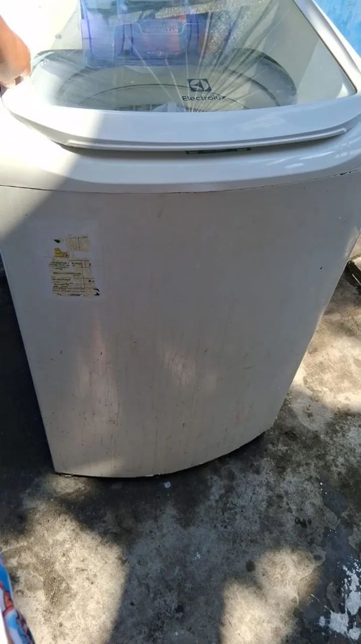 Máquina de lavar Eletrolux com defeito  - Foto 5