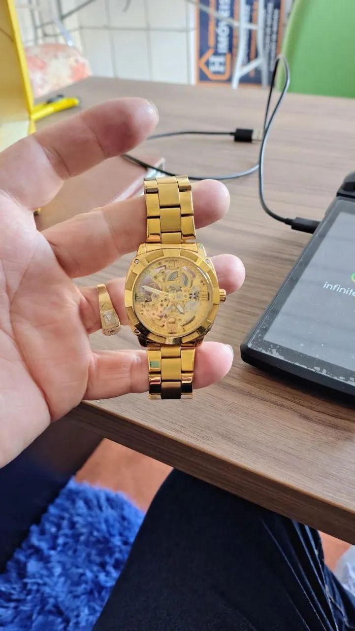Relógio automático com fundo transparente  - Foto 3