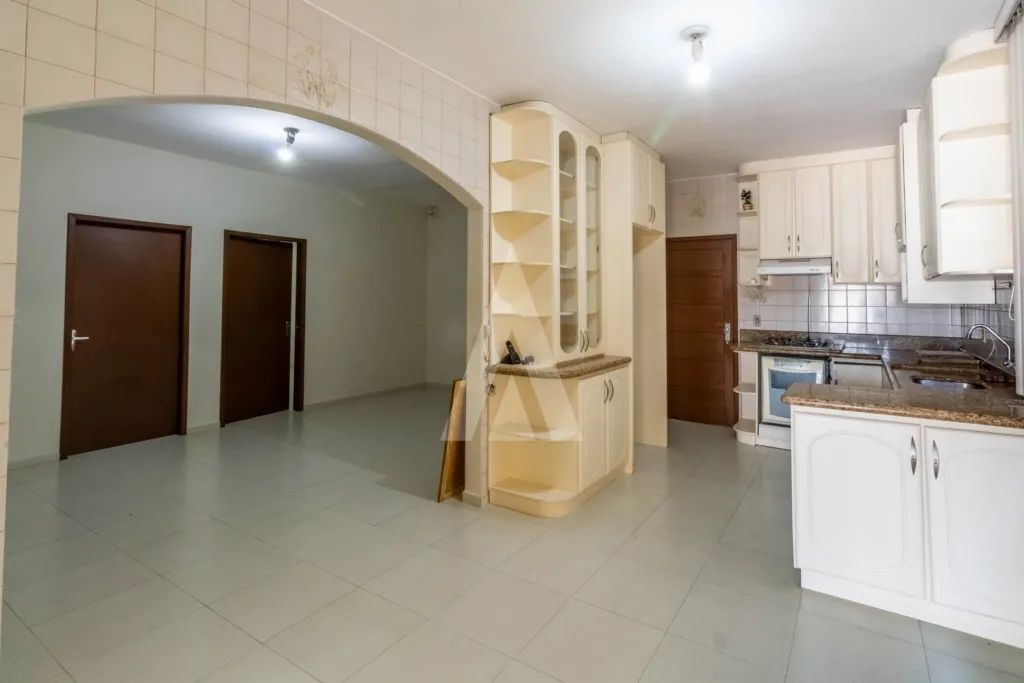 Casa com 03 quartos no bairro Guanabara. - Foto 4