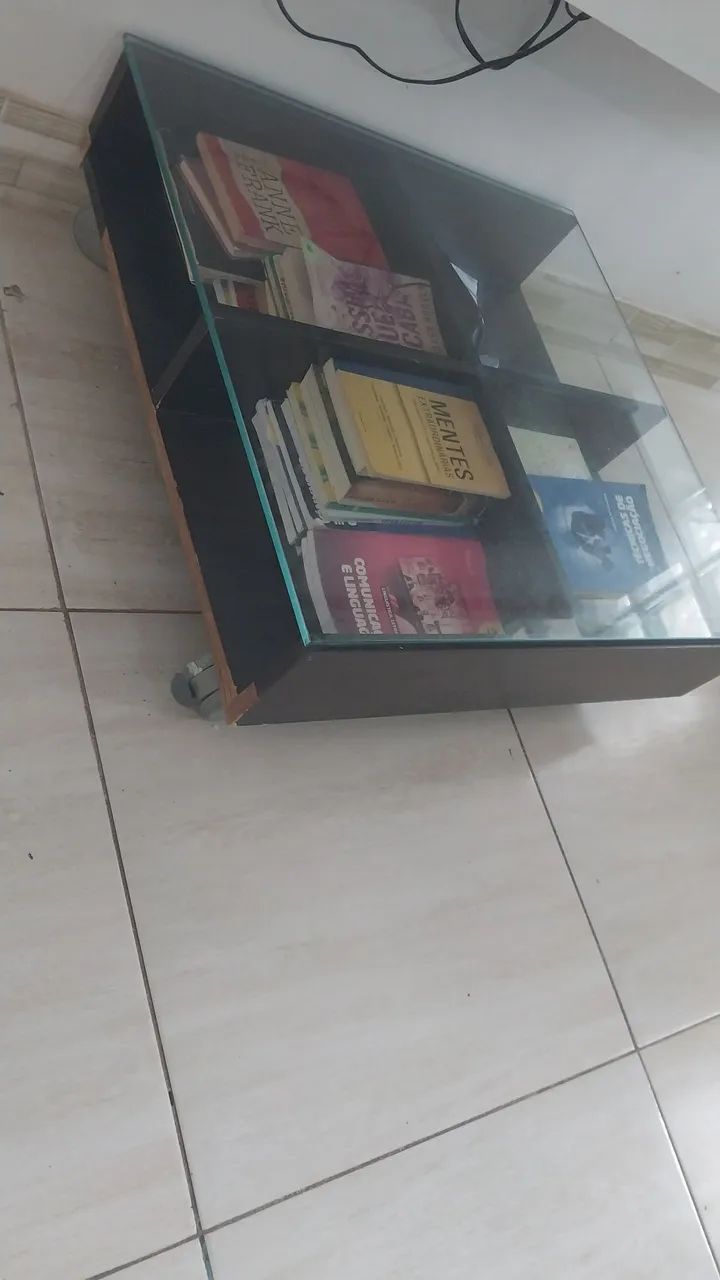 MESA DE CENTRO, MADEIRA E VIDRO TEMPERADO - Foto 3