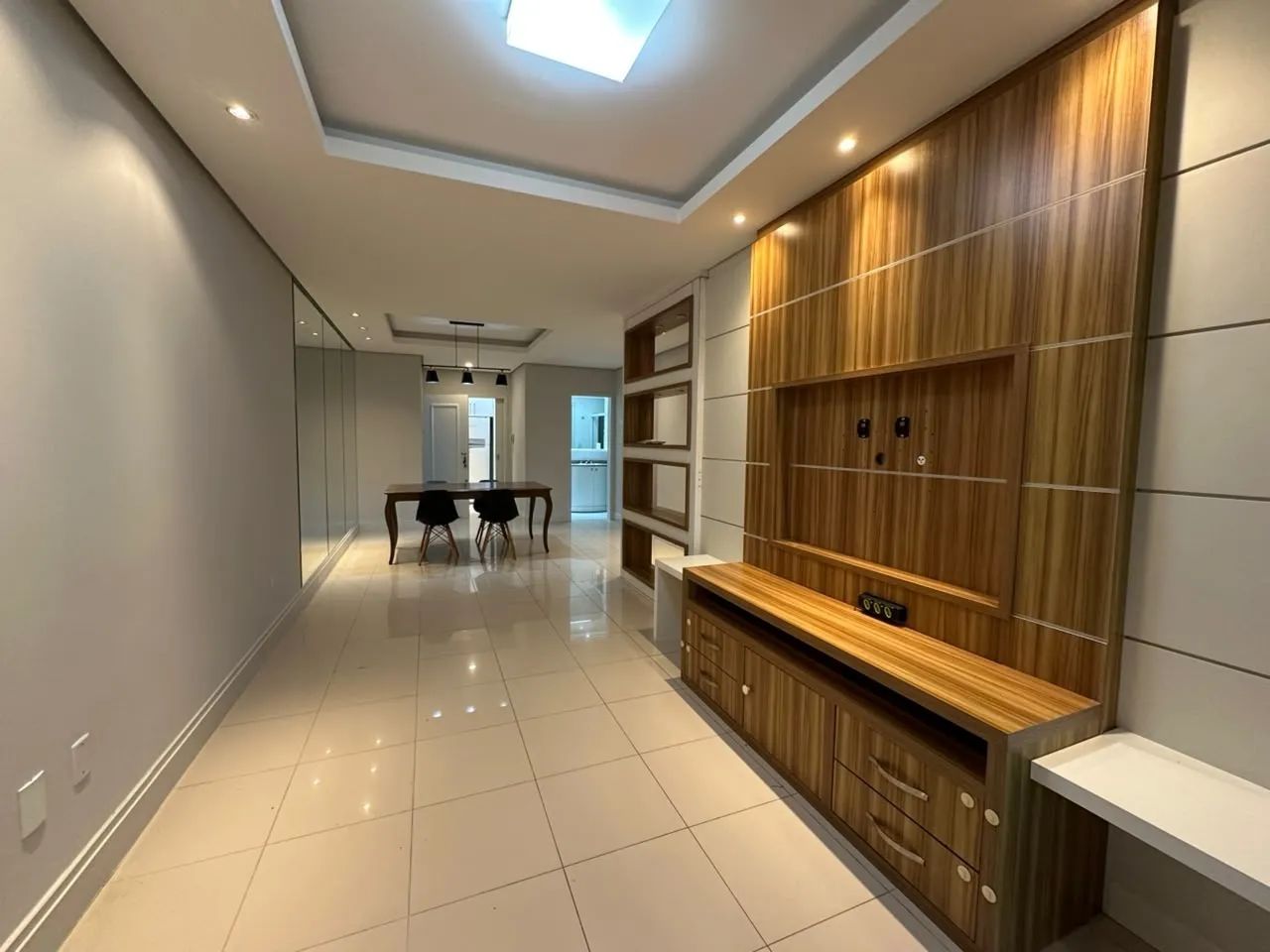 Apartamento de frente para o mar com 03 dormitórios - Foto 4