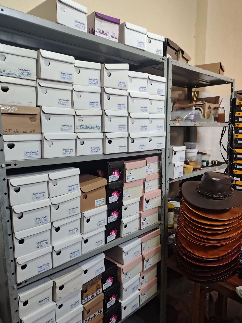 Vendo loja de calçados bem montada em Limeira. - Foto 5