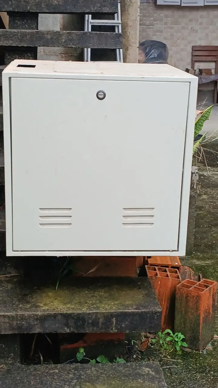 Mini rack de parede padrão de 16u polegadas - com 2 chaves! Conservado - Foto 2