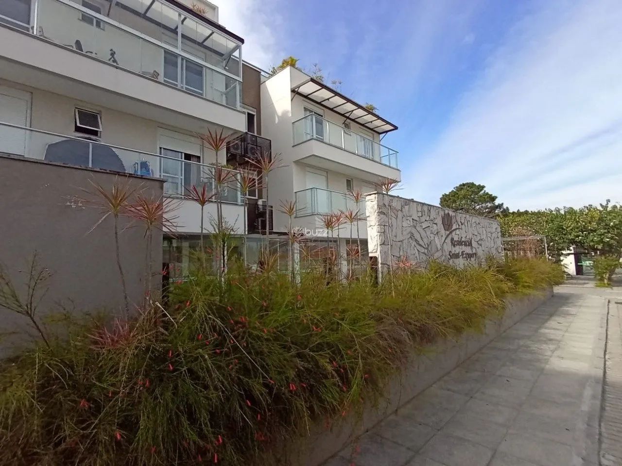 Apartamento para locação com 3 dormitórios no Campeche - Florianópolis