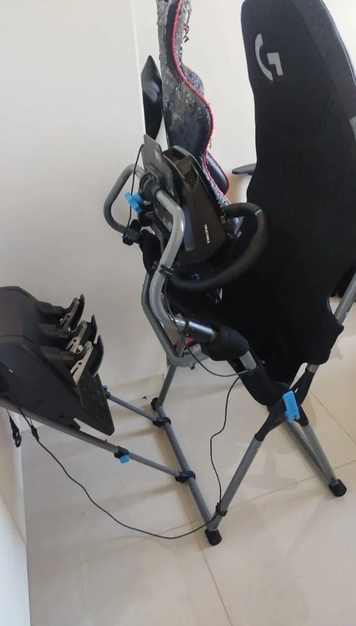 Logitech G923 + Cockpit