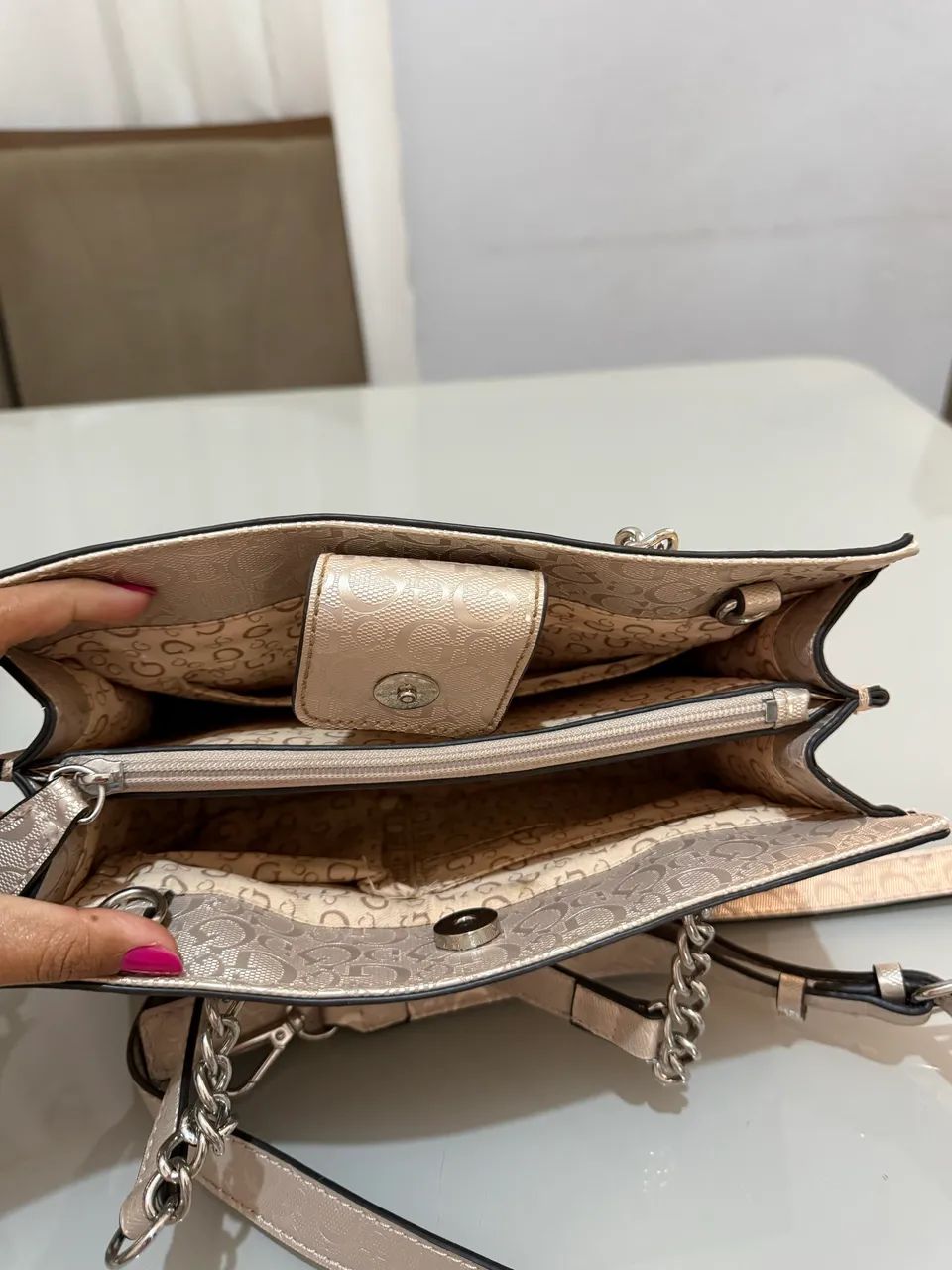 Bolsa Guess Original Nude com Alça Transversal - Excelente Estado - Foto 2