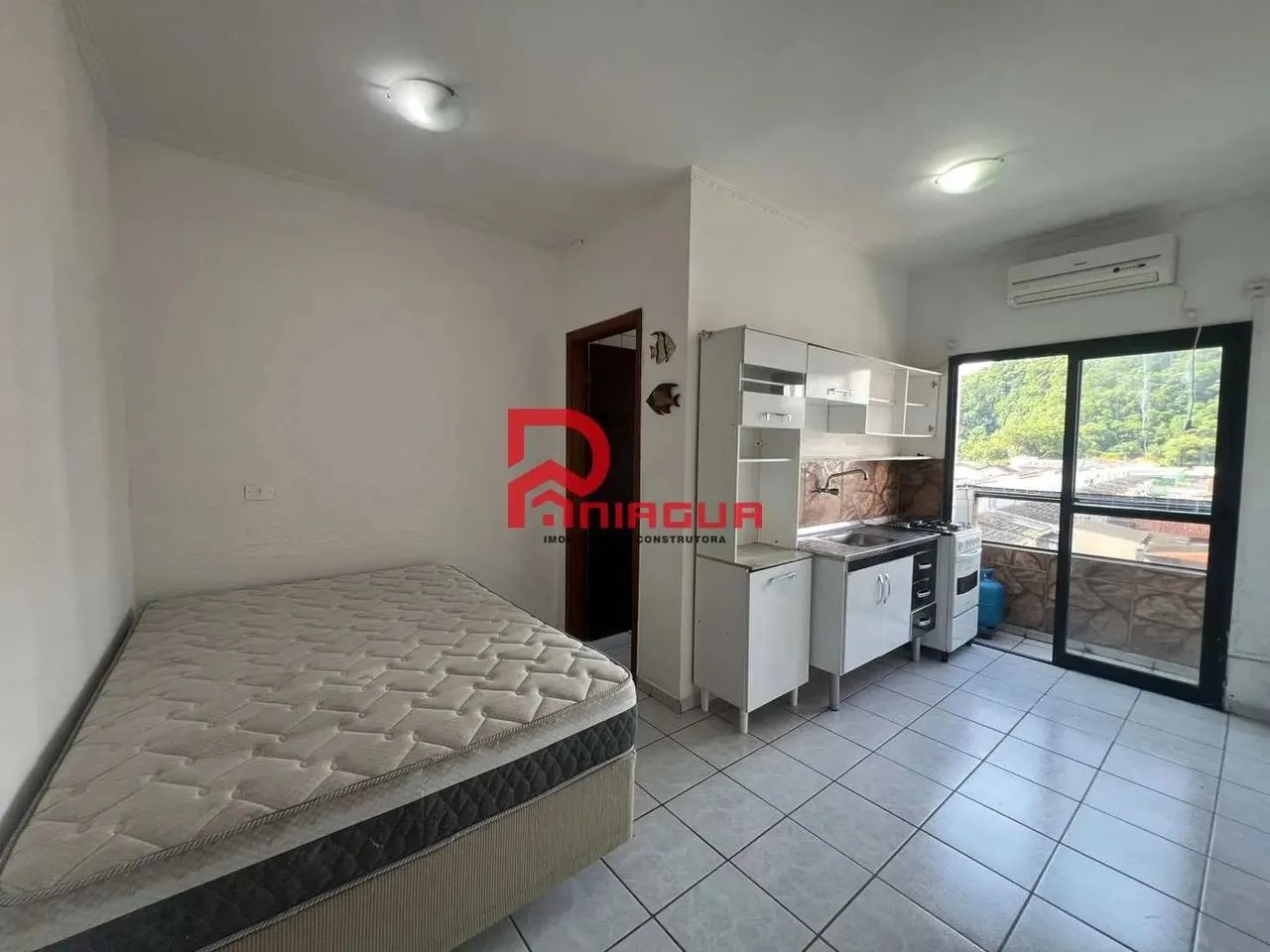 Kitnet, Canto do Forte, Praia Grande - R$ 165 mil, Cod: 7194