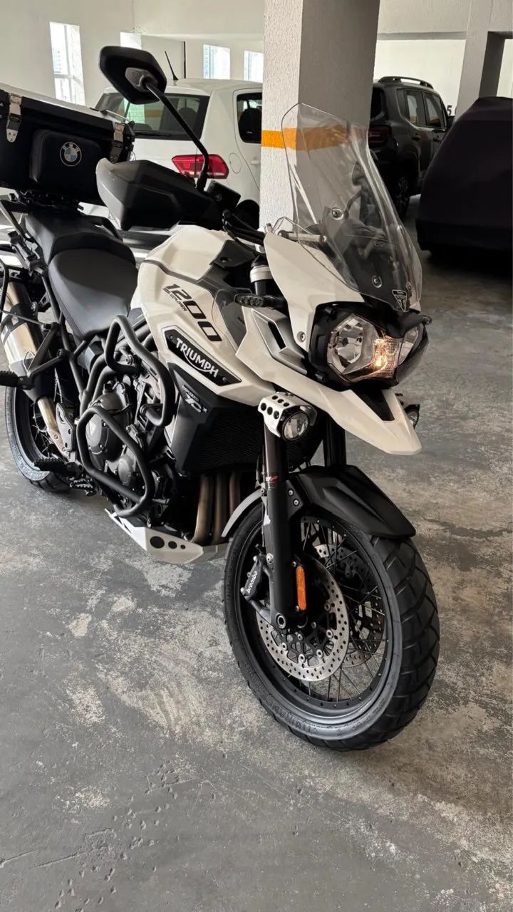 Triumph 1200 Explorer XCX 2017 - 1496910804 | OLX