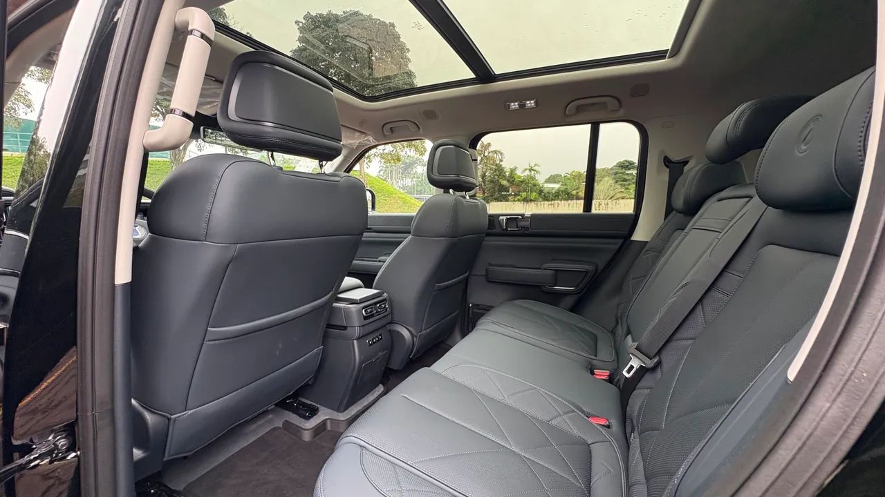 Denza B5 4WD, foto 10 de 14