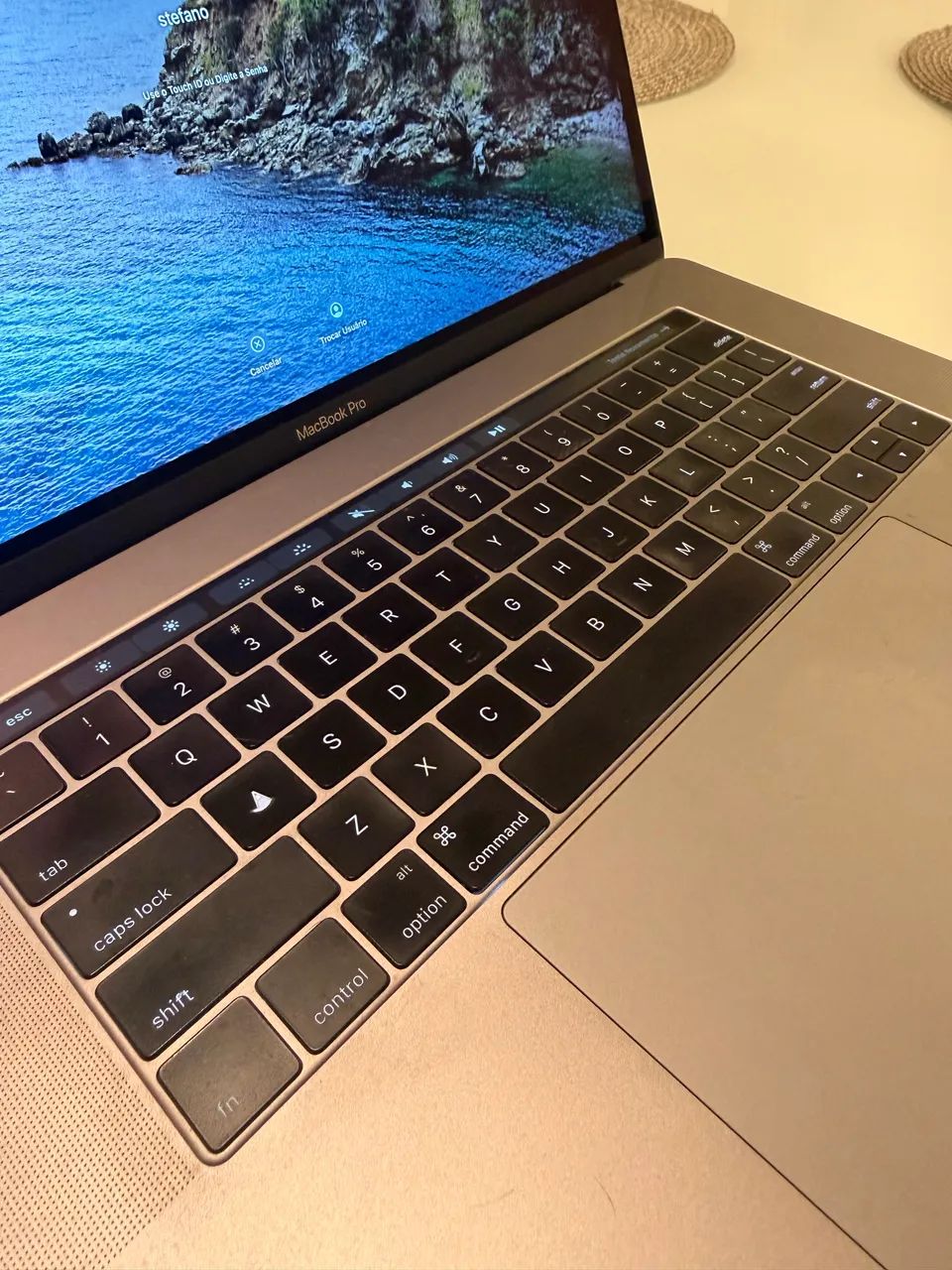 MacBook Pro 15 I7 16gbSSD 256gb 2016 - Foto 2