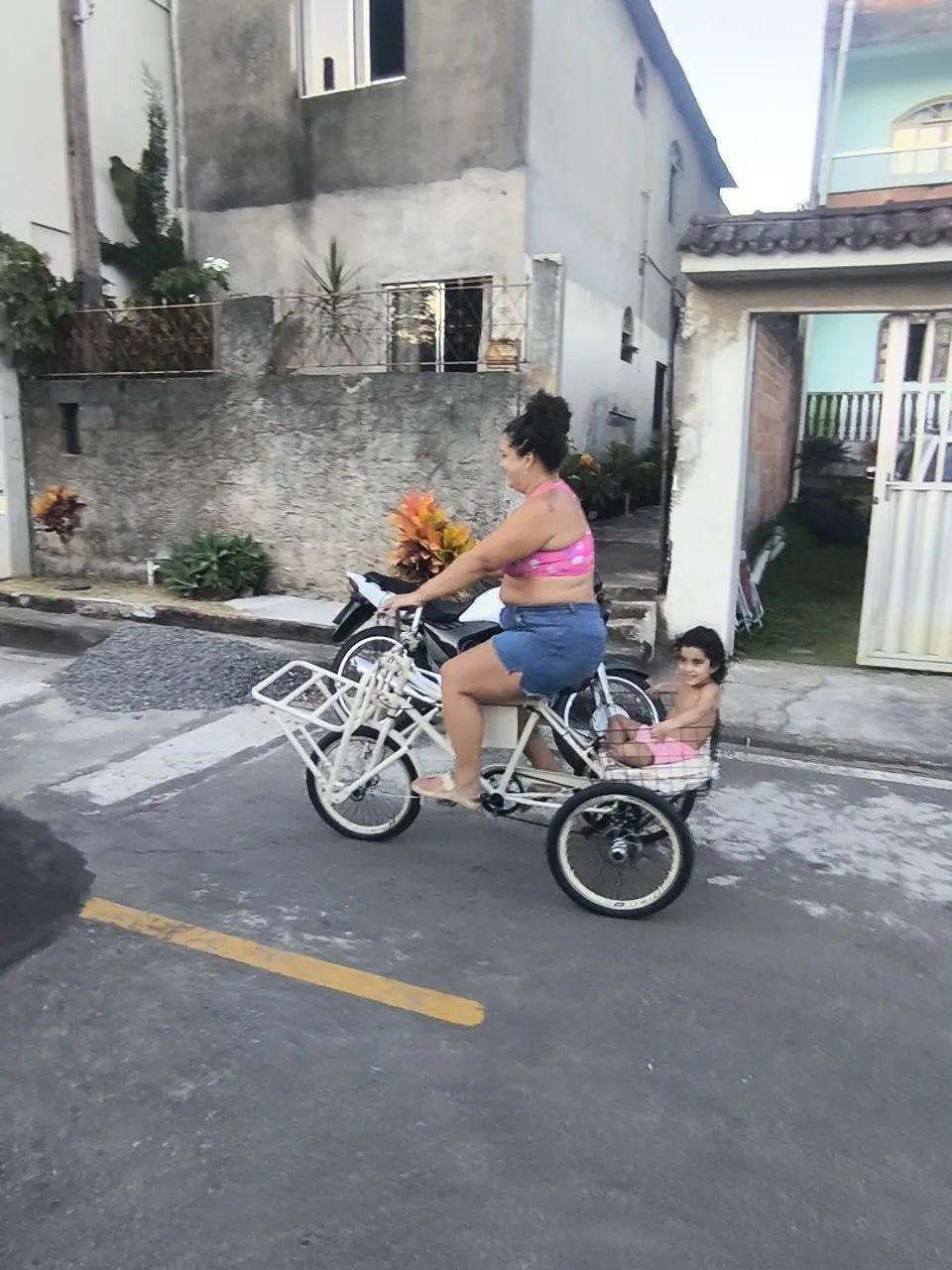 Triciclo cargueiro com marcha e freio a disco  - Foto 3