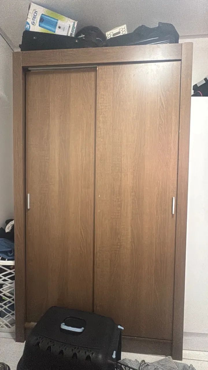 Guarda roupa solteiro 