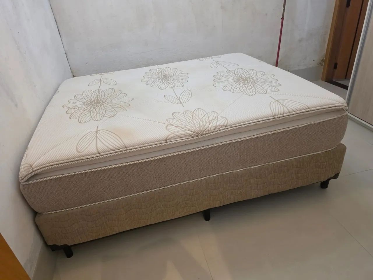 Vendo casa Box Queen de molas ensacada