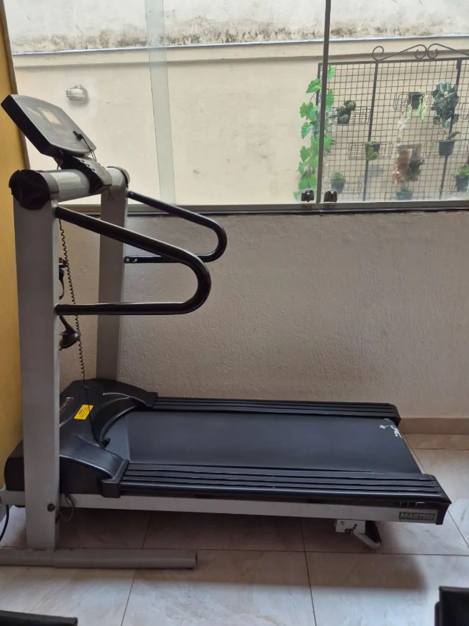 Esteira Ergométrica Elétrica com Lona e Deck Novos - Foto 2