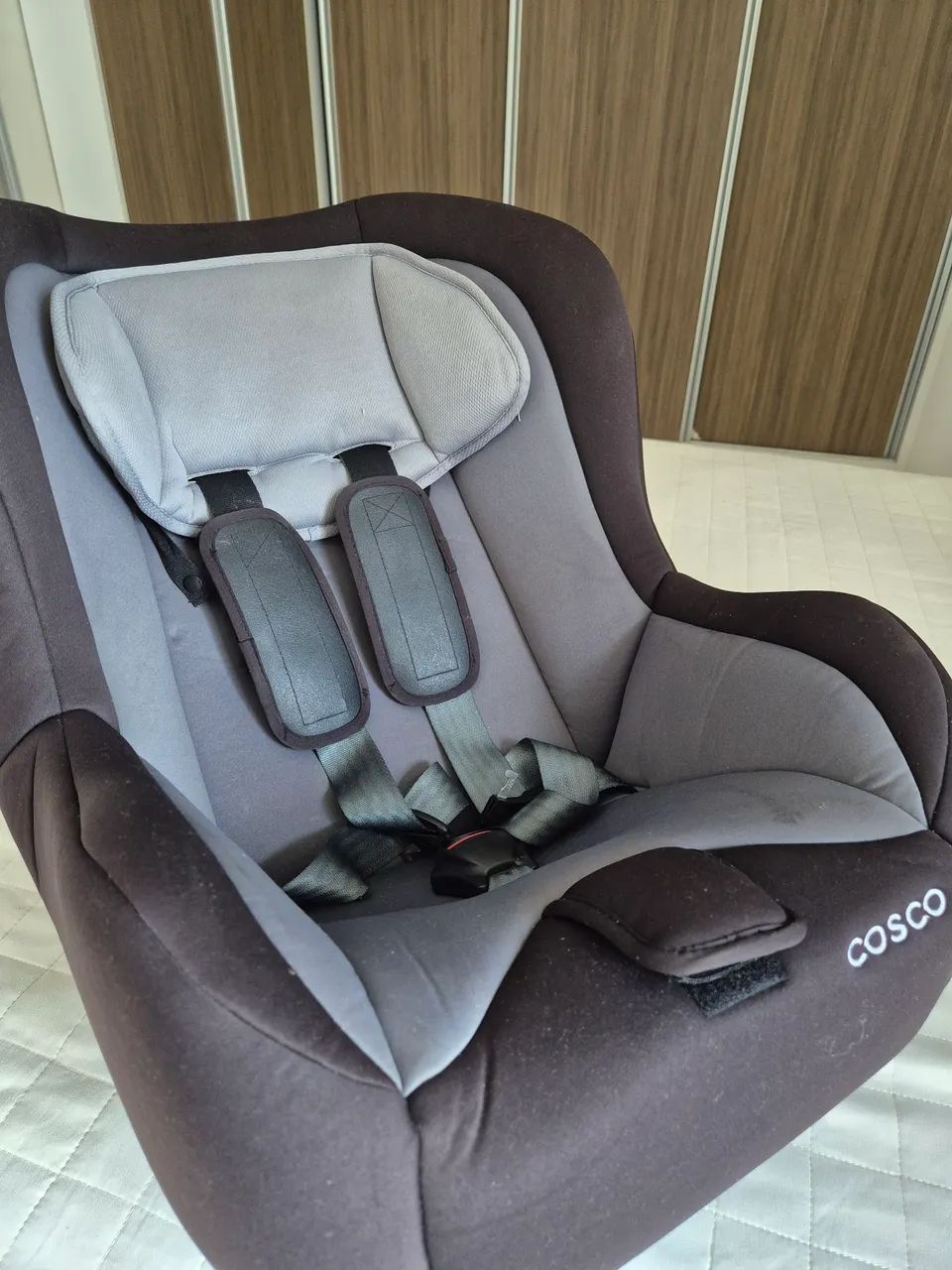 Cadeirinha cosco pouco usada 