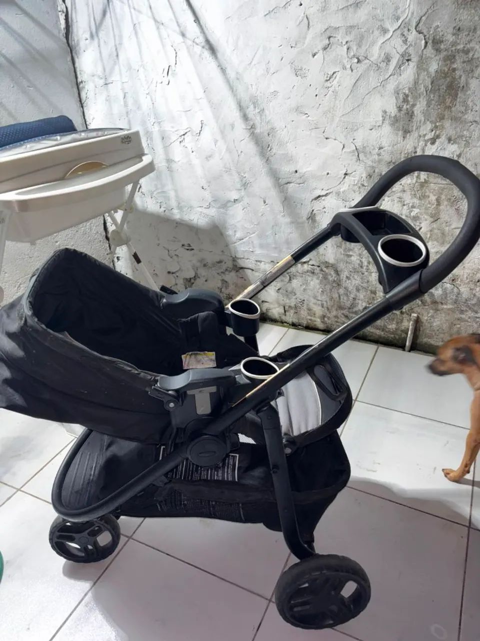Vendo carrinho de bb 300 - Foto 2