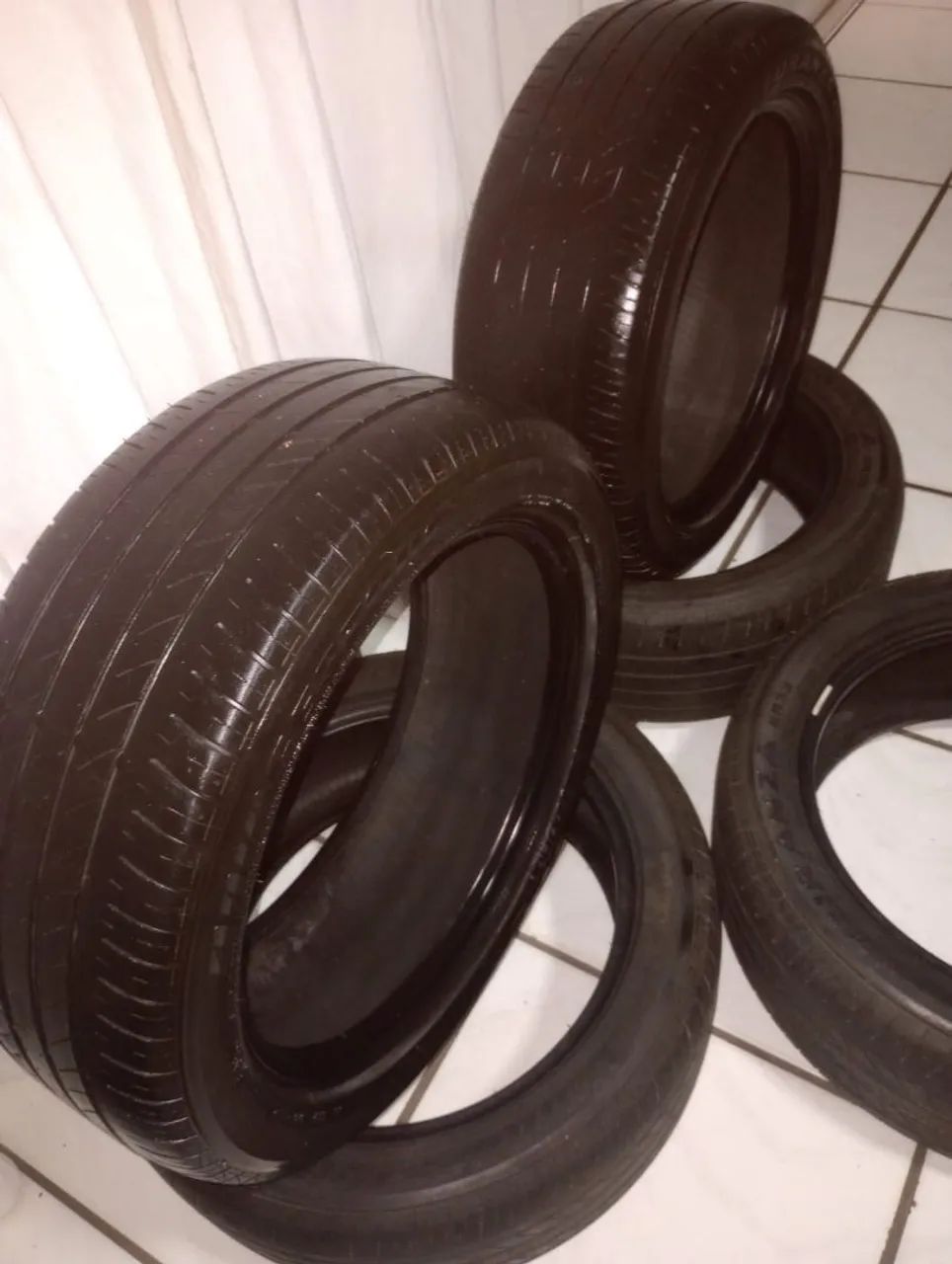 5 Pneus seminovos