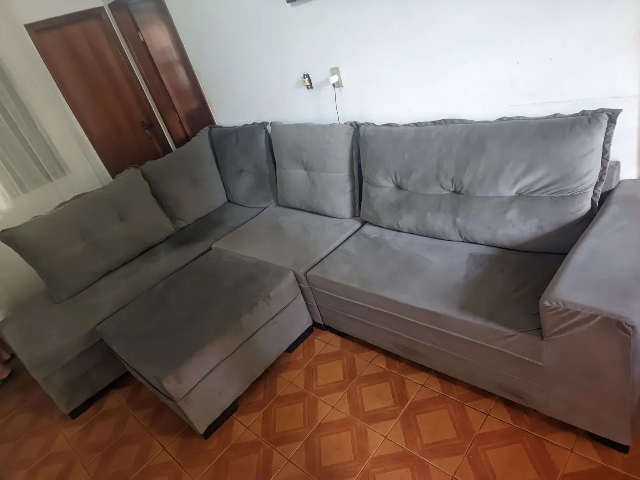 Sofá De Canto Com Puff 8 Lugares - Foto 3