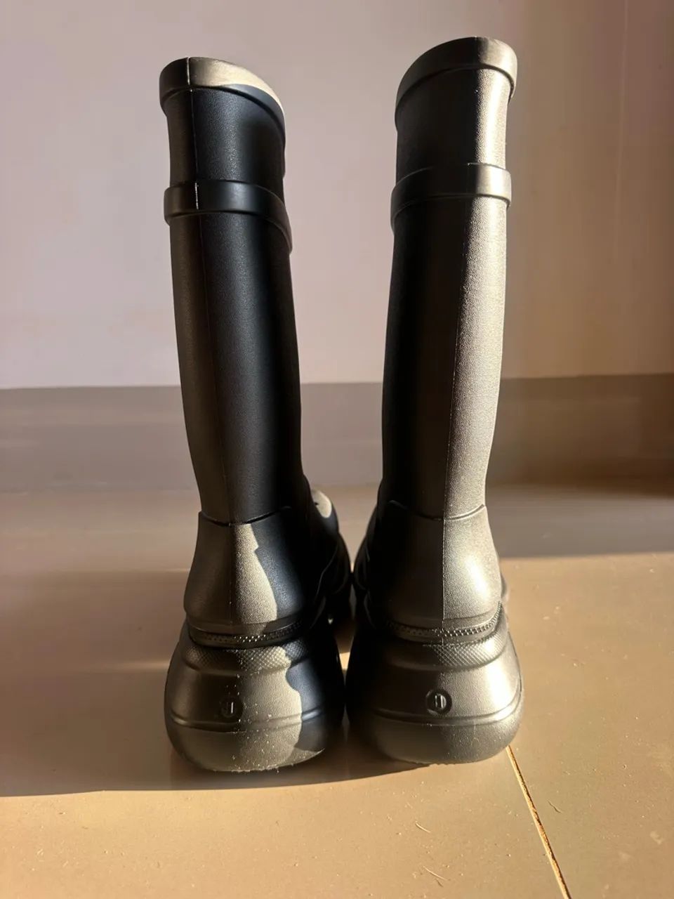 Bota Balenciaga Crocs  - Foto 3