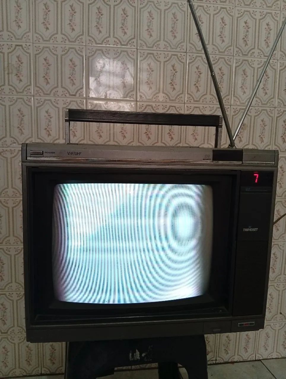 Tv antiga Philips funcionando  - Foto 4