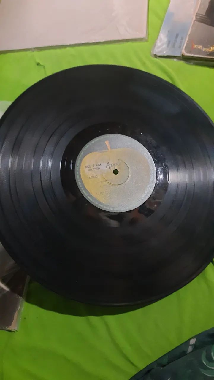 Lp vinil John Lennon rock n Roll - Foto 2