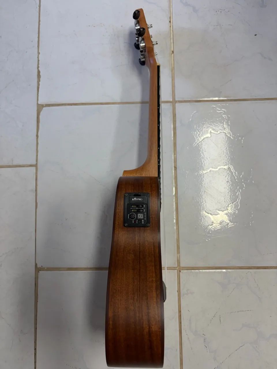 Ukuleles à venda. - Foto 4