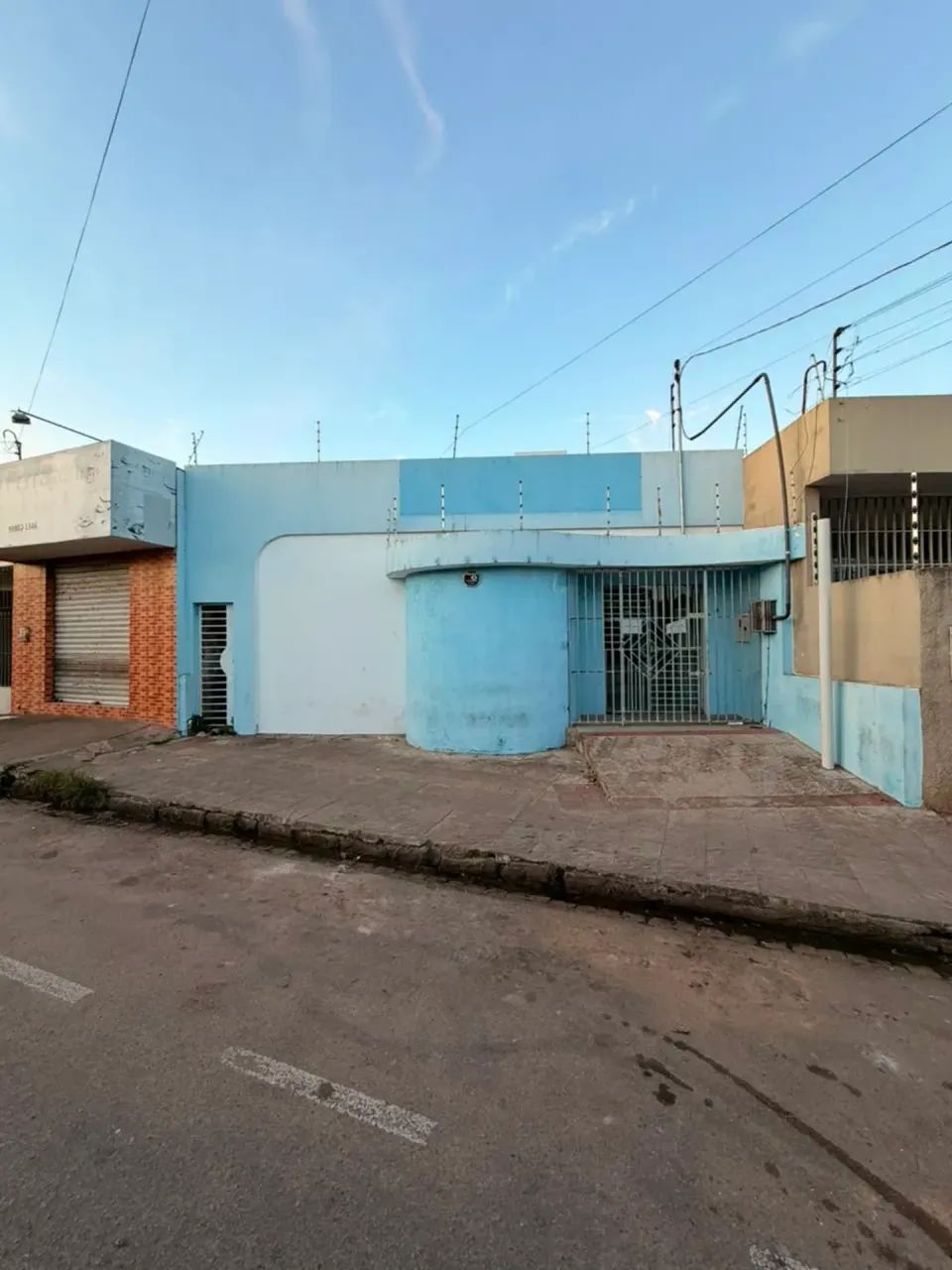 Imovel no Centro com 7 salas e recepção em - Arapiraca - AL