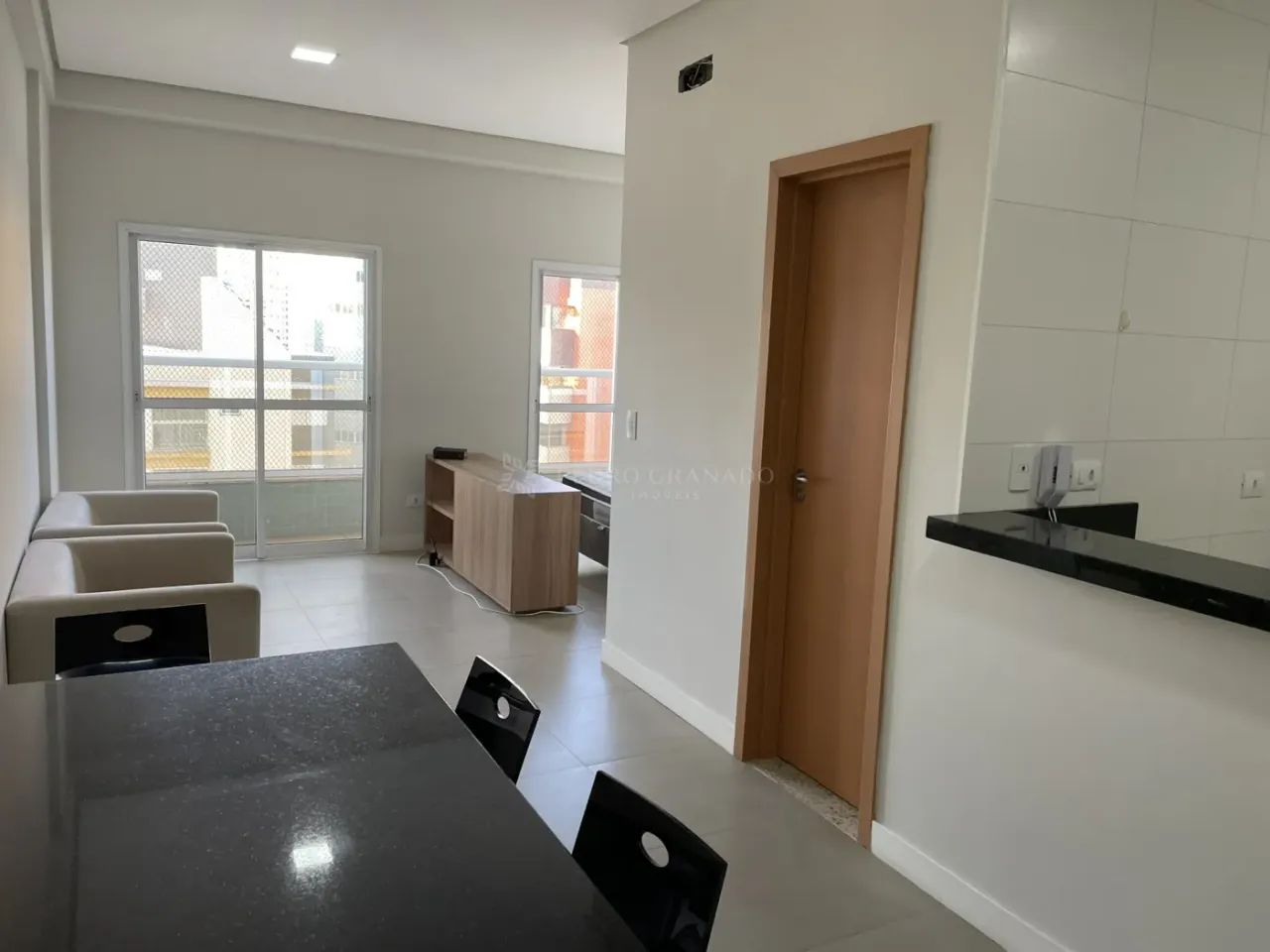Apartamento 01 dormitório - Zona 01 - Foto 3