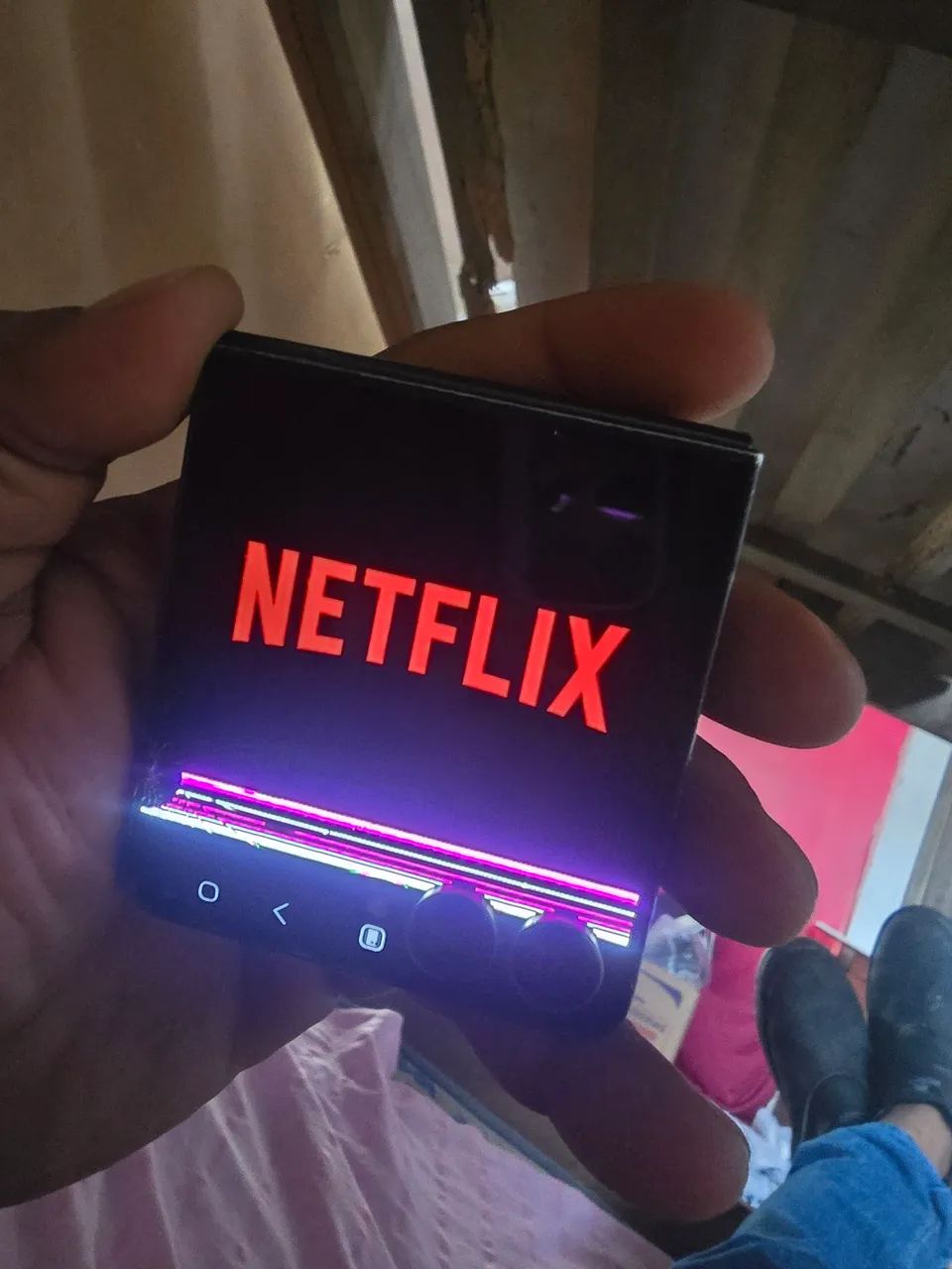 Z flip 7com defeito  - Foto 2