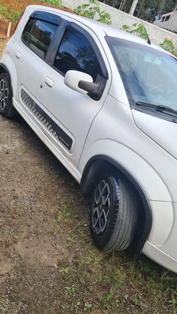 Fiat Uno Sporting 1.4 EVO Fire Flex 8V 4P 2014 - Foto 2