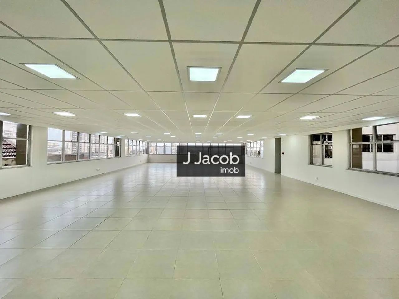 Alugo Prédio de 2825 m² - bairro Campina - Foto 2