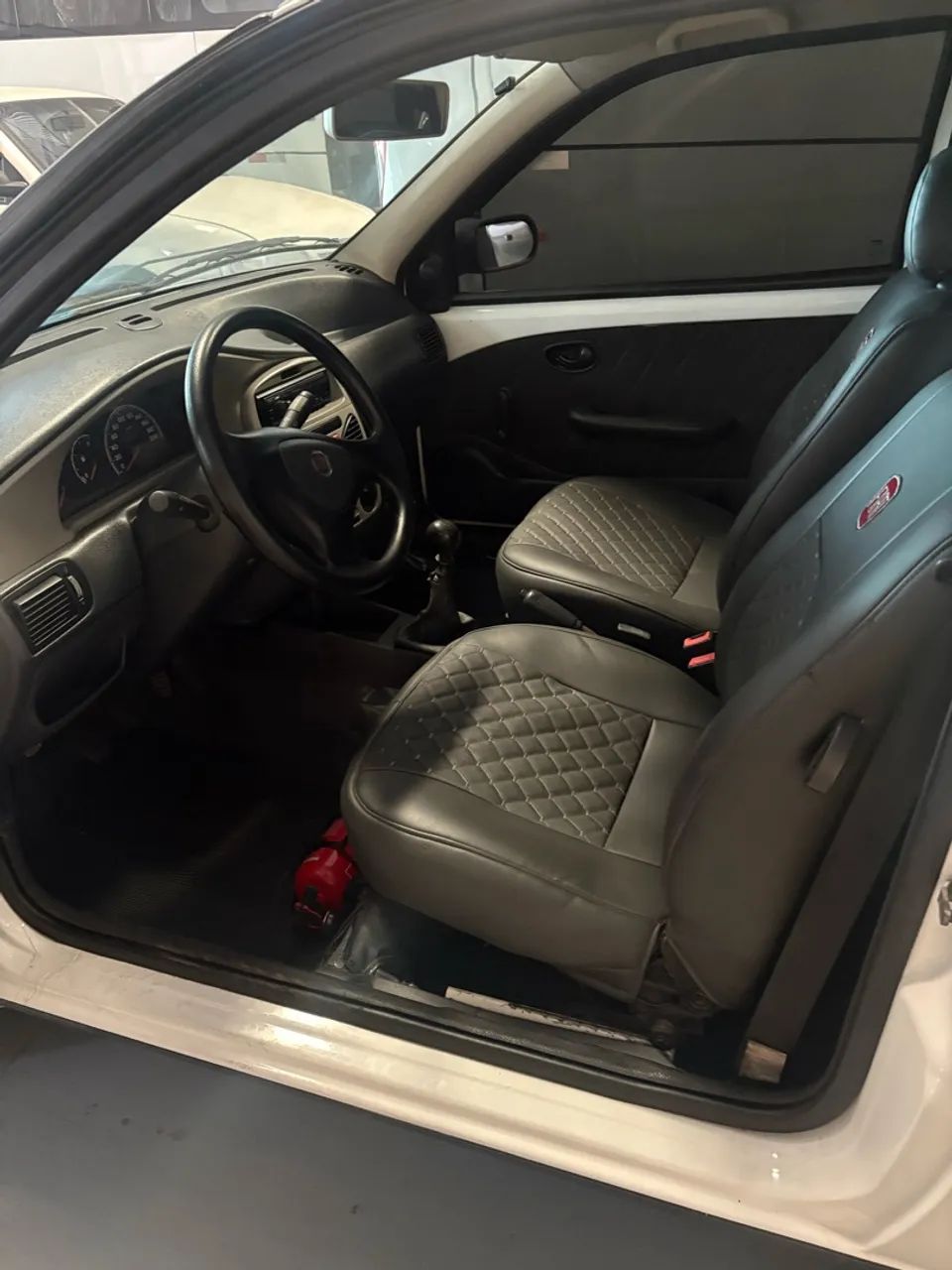 Fiat Strada 1.4 MPI Fire Flex 8V CS 2009 - Foto 4