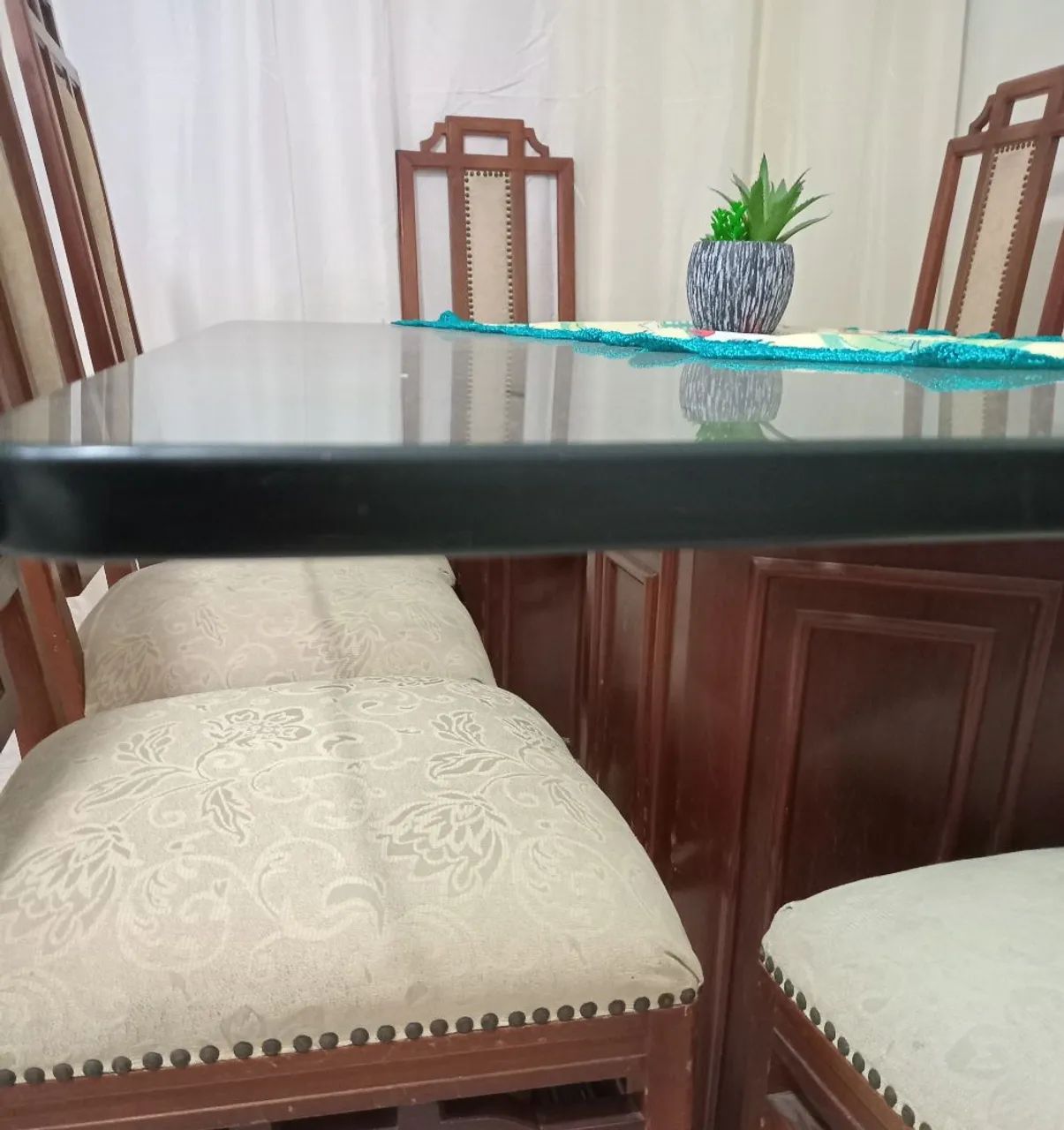 Mesa com oito cadeiras - Foto 3