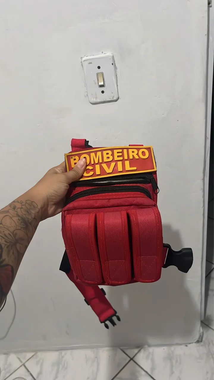 Fardamento bombeiro civil  - Foto 2