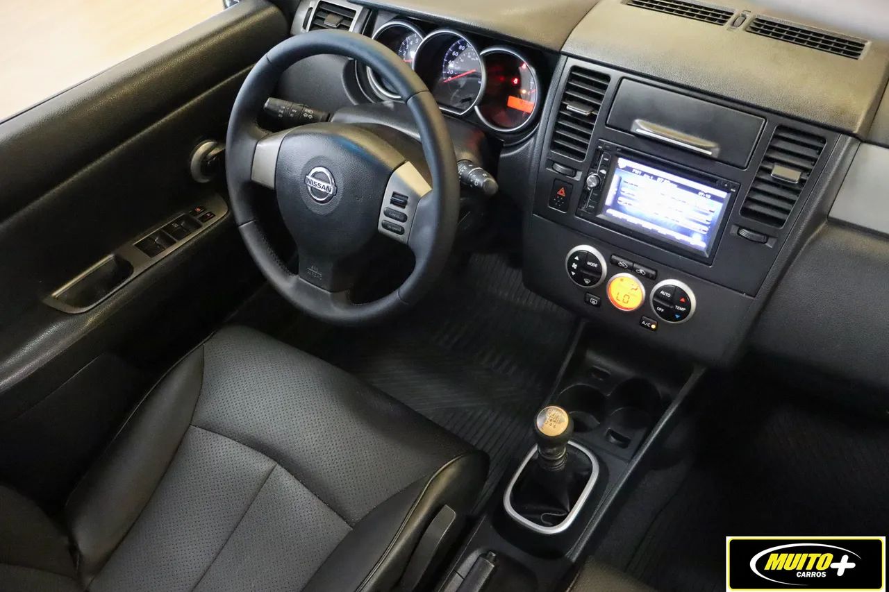 Nissan Tiida SL 1.8/1.8 Flex 16V Mec. 2013 - Foto 5