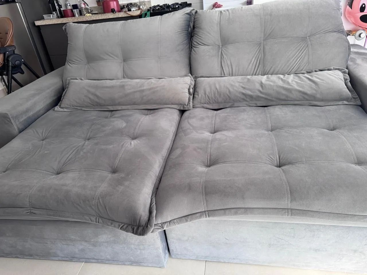 Vendo sofá retrátil 2,50 cm ótimo estado - Foto 2