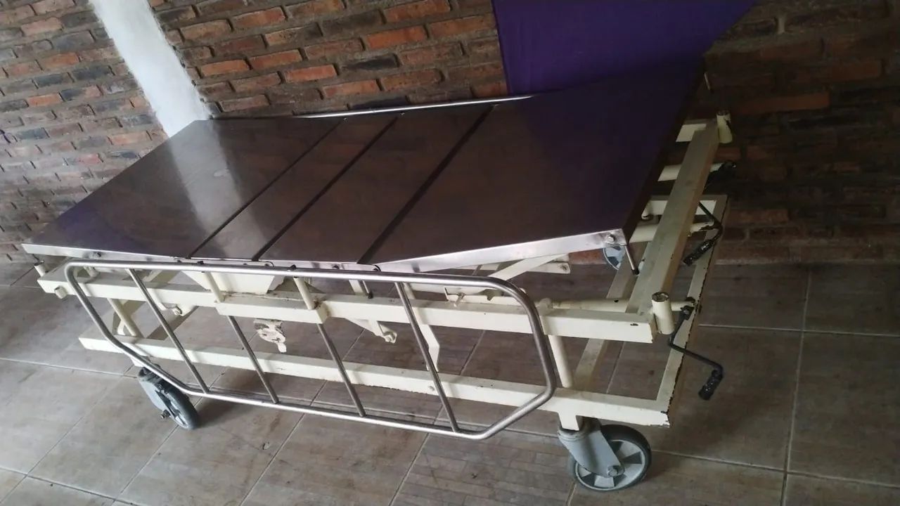 Cama hospitalar 