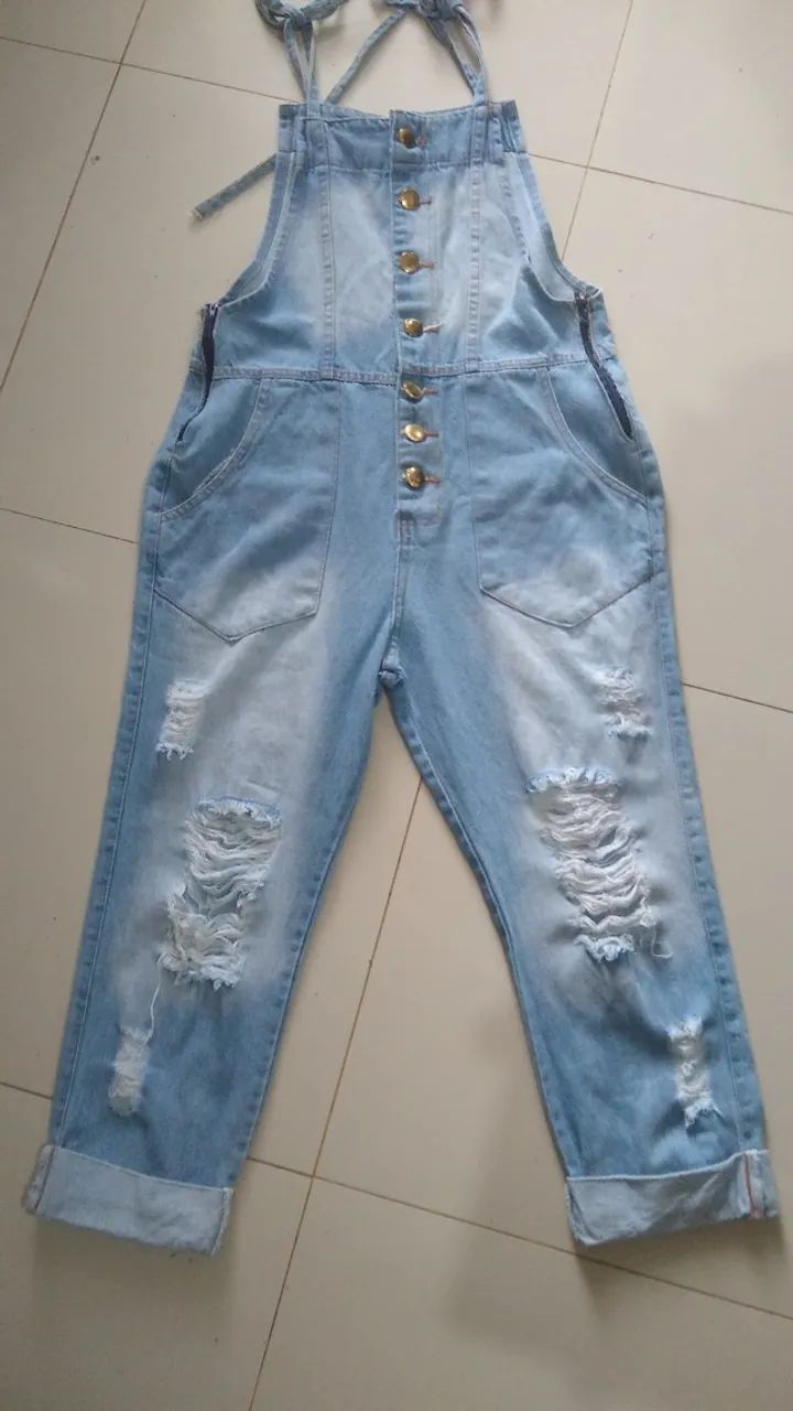 Baixou! Macacão Jardineira Jeans Tam 38 - Foto 3